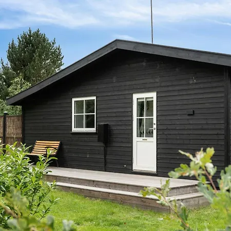 Bright And Classic House Near Hove Asnæs